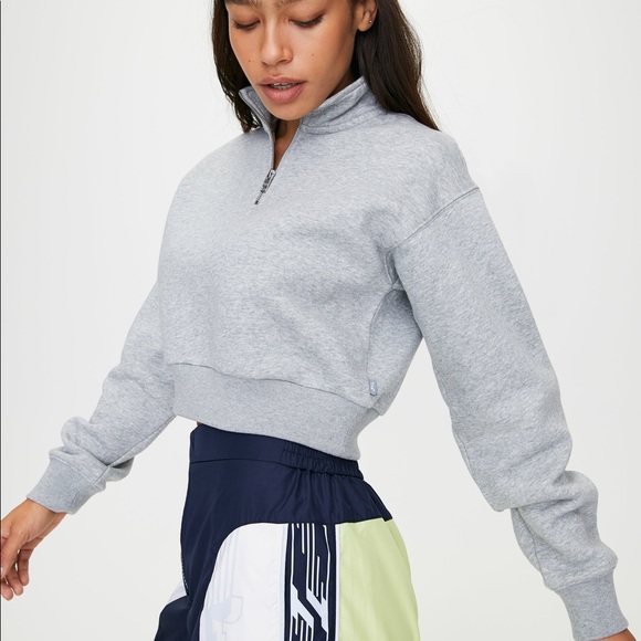 Aritzia cropped sweater - Picture 2 of 4